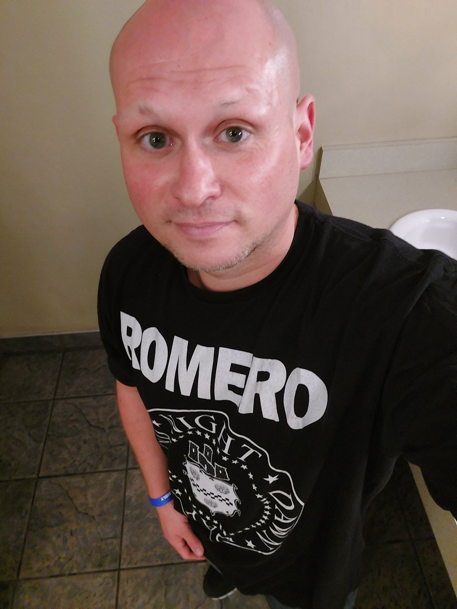 I wore my George Romero shirt to the show🤣#horror4life