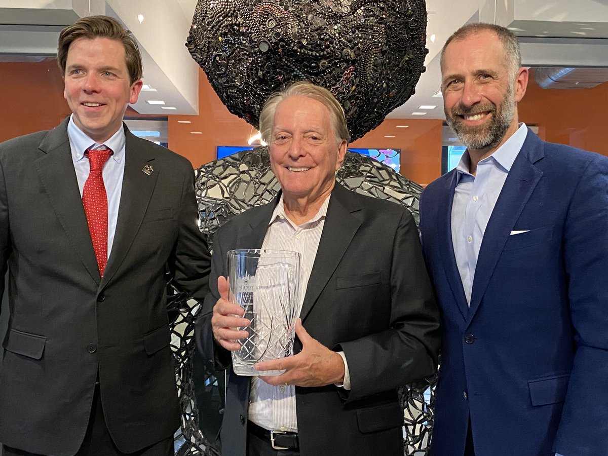 DeanMikeSimons's tweet photo. Congrats to Maria Castiglie '15 (@jpmorgan) and Fredric Altschuler '72 (@Cadwalader), tonight’s @MattoneInst honorees. What a wonderful event celebrating @StJohnsLaw’s growing strength in real estate law https://t.co/0cZhBg6874