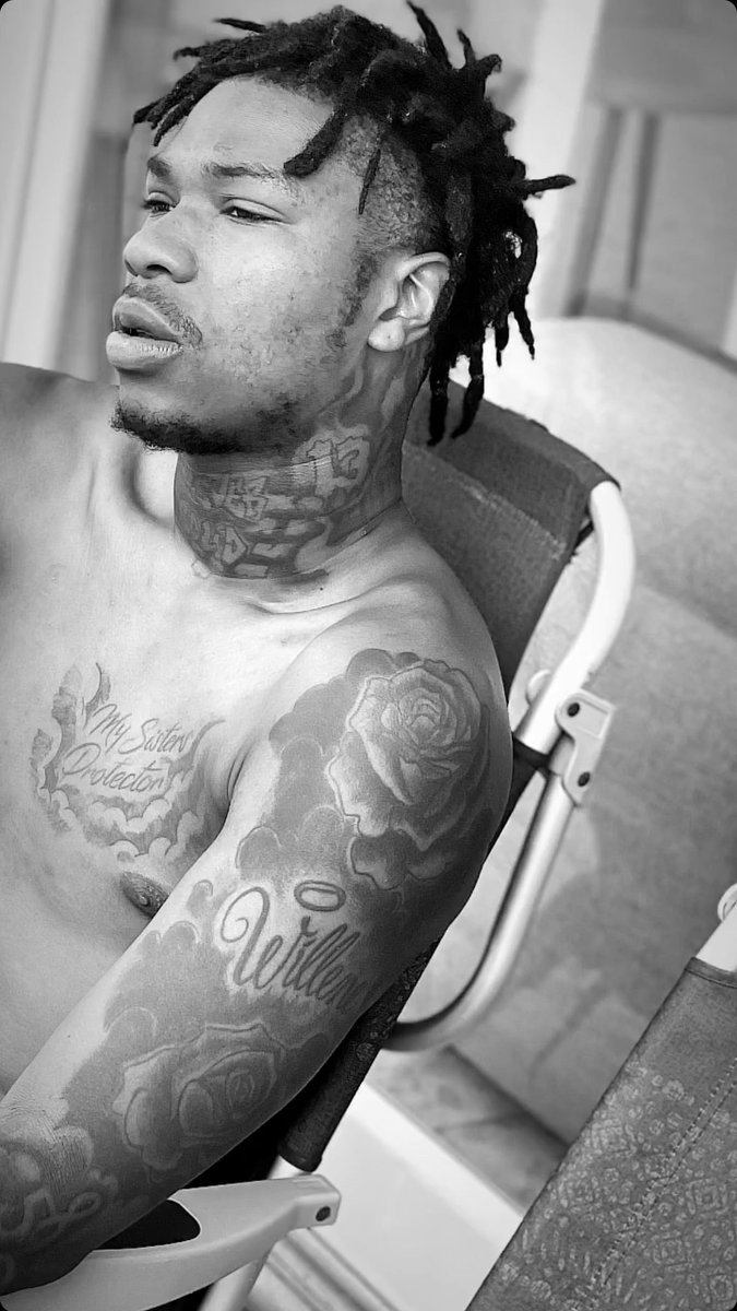 7wayzz's tweet photo. Getting my mind right after this vacay you mineswell say I’m on quarantine the way I’m about to lock in🩸🫡 https://t.co/6a2uJNp62V