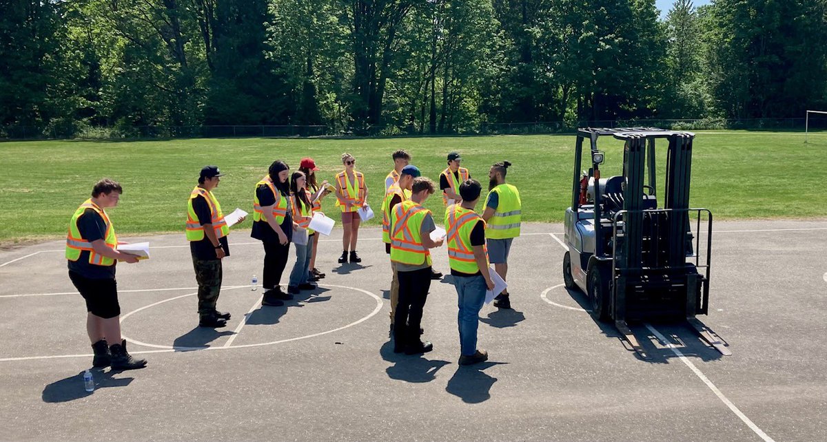 Learning happens in many different ways. #FraserviewLearningCentre and #MissionSecondary students getting together for their forklift certification! Day 1 is in the bag!