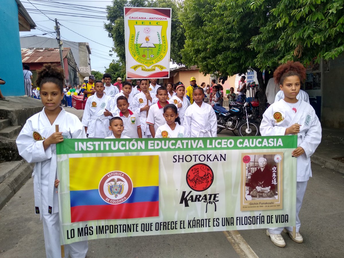 EliHQ's tweet photo. Dato: por 1° vez se contará con Karate Do (25 niños de @IELicasa ) que integran el semillero de la @UdeA seccional Bajo Cauca, bajo la dirección general del sensei Juan David Cañón. 🥋 https://t.co/GXsapd7S4m