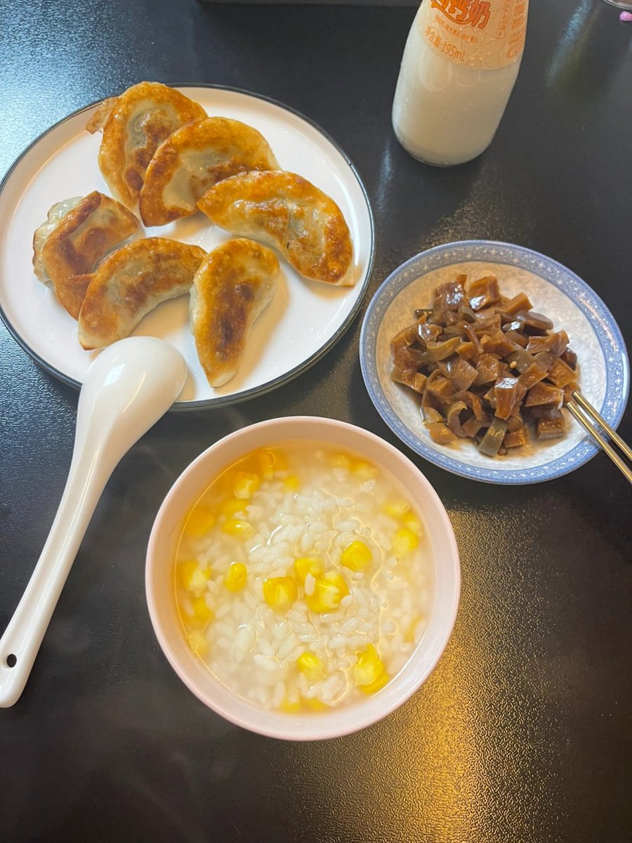 aaamari_e's tweet photo. 手作りの朝食は最高です。😋 https://t.co/Tu9Pzvjtch
