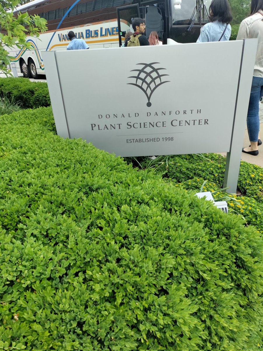 suzyEmooney's tweet image. Great time at the Donald Danforth Plant Science Center #refed