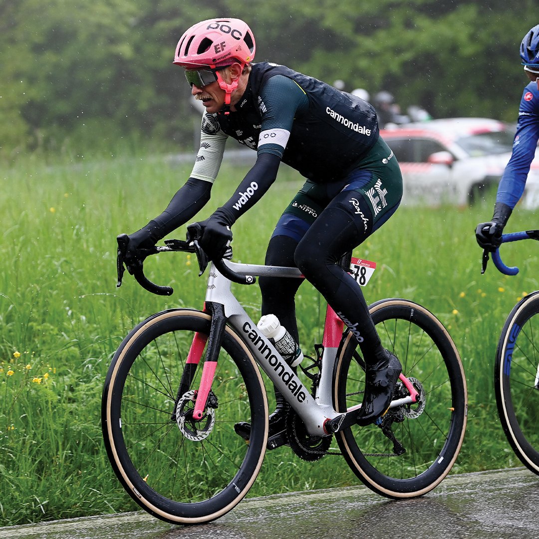 CannondaleJapan's tweet image. デンマークの英雄、マグナス・コルトがジロ・デ・イタリア第10ステージを逃げ切り勝利！バイクはエアロバイク「システムシックス」。おめでとう！

#rideCannondale #SystemSix #GirodItalia