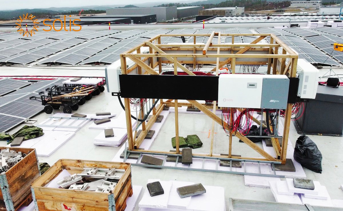 Solis_Inverters's tweet photo. #Soliscases in #Norway Excited to share a recent case of our Solis inverter installed in Norway, providing the owner with locally-sourced electricity. The client chose Solis-(80-100)K-5G-PRO which supports more than 150% DC size with high efficiency. The project helps reduce the carbon footprint and saves money in the long run. Let's all take a step towards a greener future by embracing #solarenergy!
To learn more about Solis Inverter and our other innovative products, come and visit our booth ๐๐-๐๐๐ at the #SNEC Shanghai, where our professional team will be eager to greet you.
Solis: 'Developing Technology to Power the World with Clean Energy.' ๐
#SNEC2023 #SolarEnergy #SmartEnergy