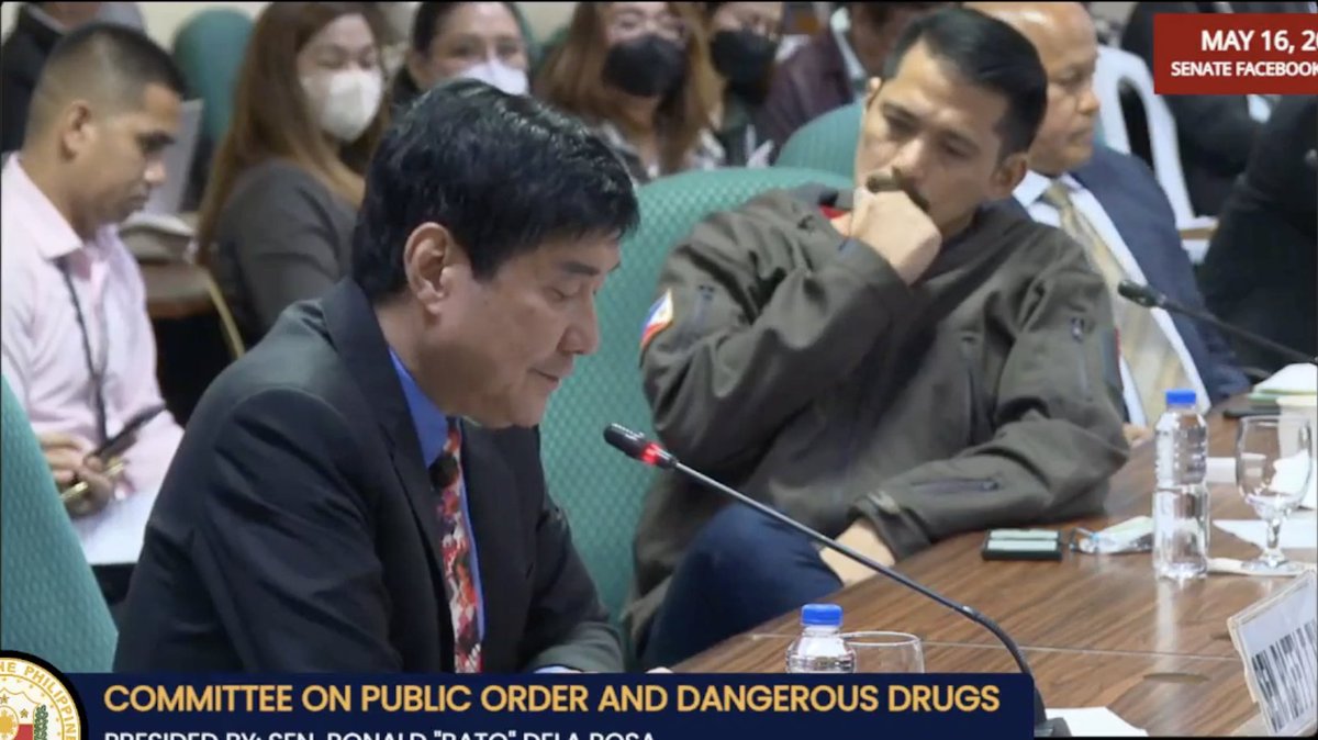 inquirerdotnet's tweet photo. LOOK: Senator Robin Padilla becomes the talk of the internet anew after he was caught combing his mustache during a Senate hearing. | 📷: Screengrab from Senate of the Philippines/Facebook

For more stories, visit https://t.co/ngTZPXCXMO https://t.co/HgkZr9woCZ