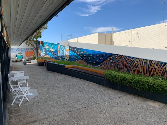PerryMandurah's tweet photo. Commercial of the week:
Downtown Mandurah Foreshore location for this commercial unit with excellent passing traffic. Only a short stroll to the Eastern Foreshore reserve. For more information visit: https://t.co/ptR6398wc0 or call Kylie Craig direct on 0437 720 118. https://t.co/NxzpPEdPK6