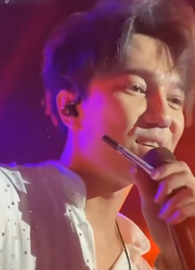 Cristin25558525's tweet photo. @TopTenOfficial #SemifinalTOP 
#TopTenMusical 
@TopTenOfficial 
#artistadelmes
dimash kudaibergen https://t.co/bS23RV1Bms