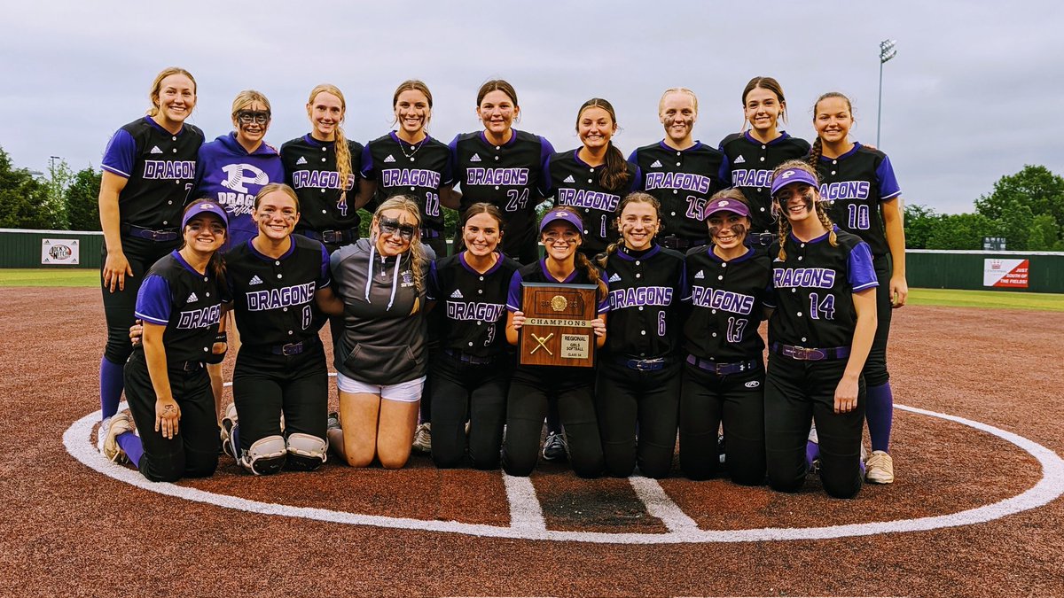 j_lenard's tweet image. 🚨REGIONAL CHAMPIONS🚨

Pittsburg softball beats Bonner Springs 7-1 to earn a regional title and a spot in the 5A state tournament.