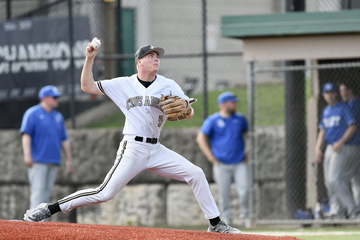 CandidEyePhoto's tweet photo. T4: Carson Gantz relieves Noble Meyer on the bump | #JesuitCrusaders vs #GrantGenerals @jhsbaseball503 @TheSaderNation @JesuitHighPDX @GrantBSB @SBLiveOR #GoSaders #SaderNation #OSAA #opreps
(📷©️https://t.co/4EfRFF3LFU) https://t.co/RZnLh9dYuy