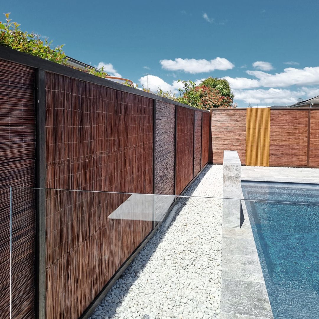 House_of_Bamboo's tweet photo. Natureed® is eco-friendly and visually stunning solution for fencing, screening, and shading. Crafted from superior-quality organic water reeds, woven with stainless steel wires, it offers long-lasting elegance.
https://t.co/FDg6MHH9m9
#beforeandafter #renovation #poolfence https://t.co/IltnkmOVRt