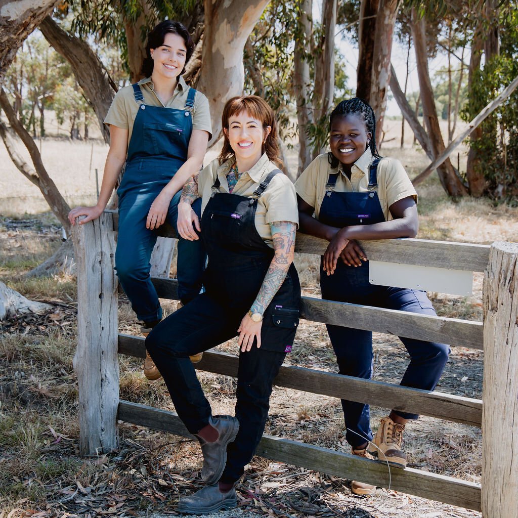 Pair your boots with these overalls that can be worn by All Women!
Carefully designed and engineered in Australia these #greenhipworkwear Overalls are irresistibly the most comfortable item you will ever own.
bit.ly/42EPgv1
#blueheelerboots #womensworkwear