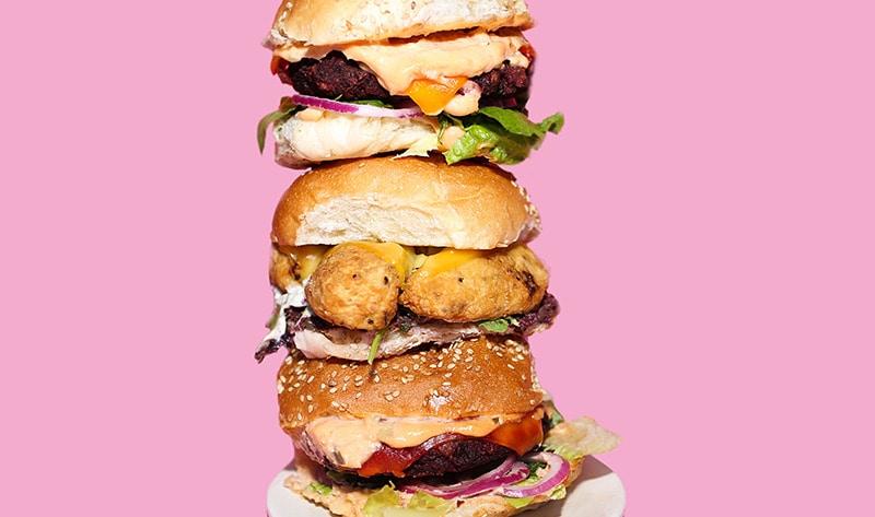 Team Behind Brooklyn?s Champs Diner Opens ?70?s Style #vegan.... #burgers #foodlovers bit.ly/2Ml11j0