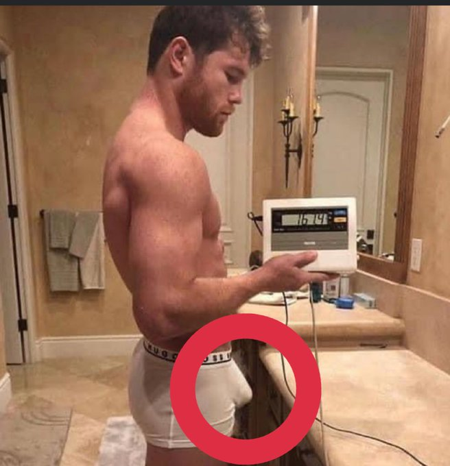 packdefam0s0Os's tweet photo. Bulto de Canelo Alvarez🥵 https://t.co/4BCP6p88kH