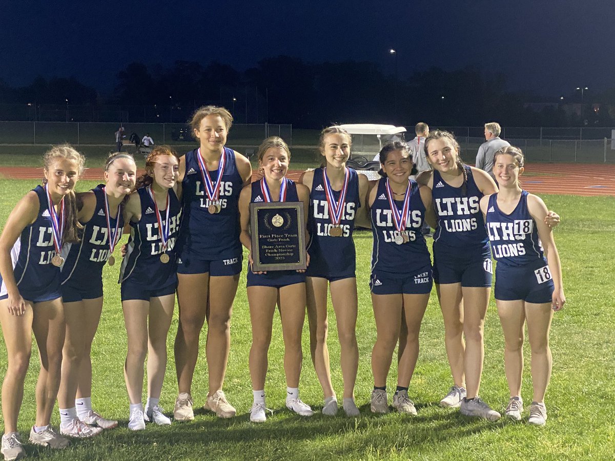 Lacey Track tweet media