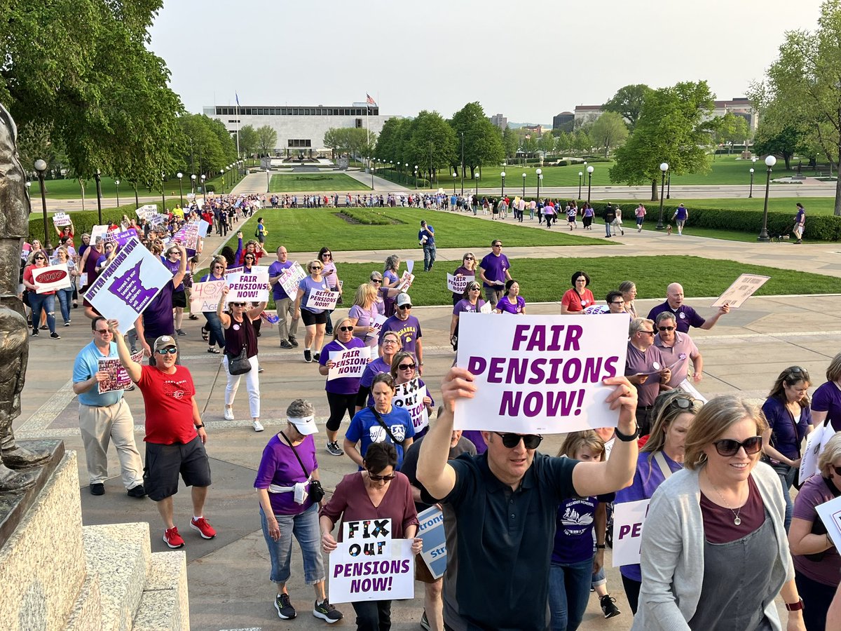 300-plus educators — including some who drove 3-plus hours one way to be here tonight with a united message for @GovTimWalz @melissahortman @KariDziedzic: Don’t adjourn session without addressing pensions!! #mnleg #fairpensionsnow