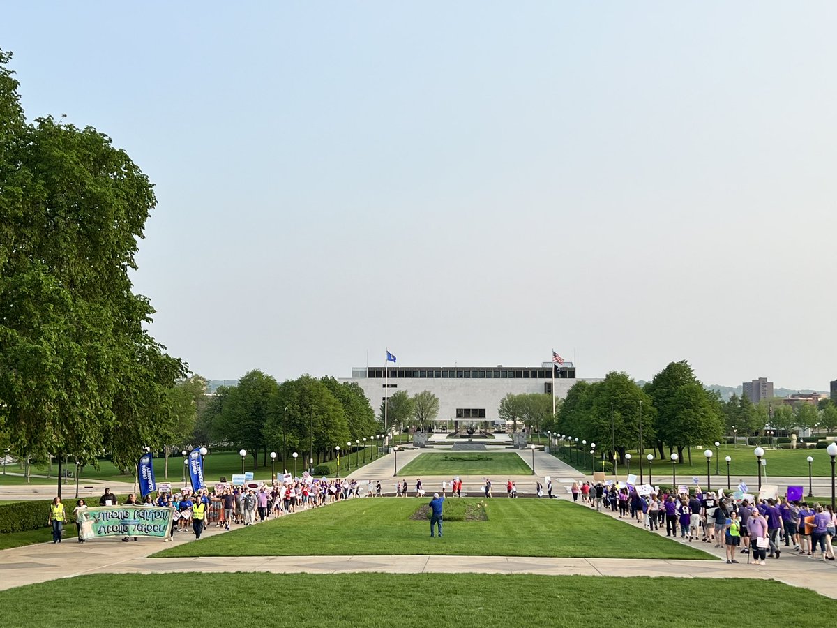 Education Minnesota tweet media