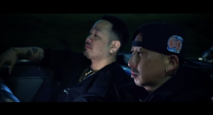 moto730r's tweet photo. 名古屋のHIPHOPが無敵艦隊と言われる所以がコチラになります😎🔥
AK-69 「Ride Wit Us」(Official Video)
https://t.co/tBcbA49bxh
#AK69 #GCUE #DJRYOW #KDOG #YELLOWBUCKS #TEE #COSA https://t.co/KIvWfj58Ex