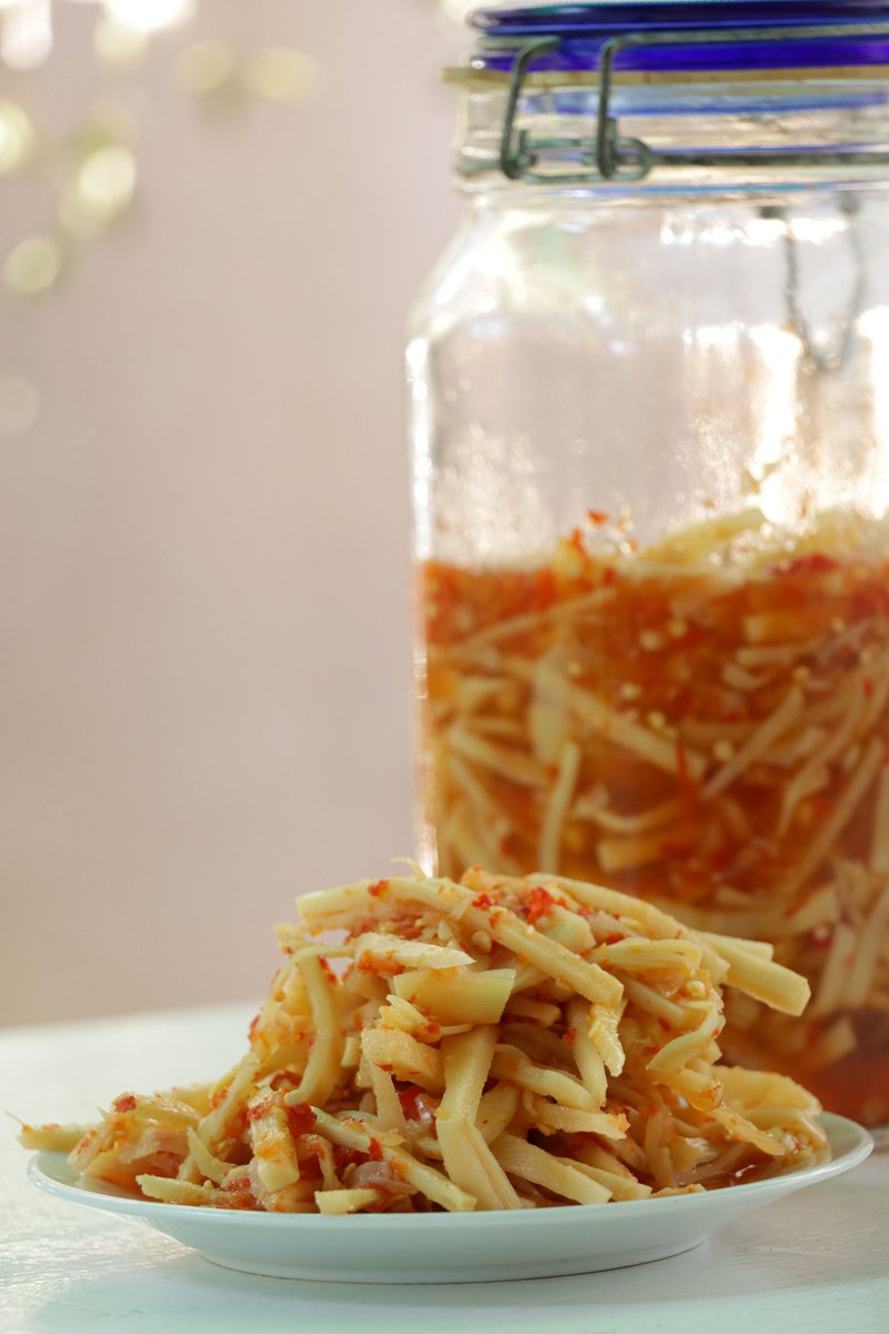 BodianLife's tweet photo. Bamboo Shoots Pickled - Easy, Quick, and Healthy.
Watch the Full Recipe: https://t.co/yyBcFvJ8f2
#bambooshoots,#bambooshootspickled,#healthy https://t.co/caLp4dVEo5