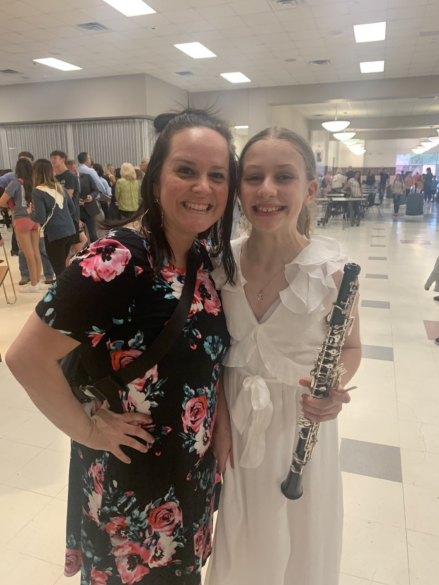 GESThompson's tweet image. Oh this was so good for my teacher heart.🥰 loved receiving an invite to these now 6th (almost 7th! 🙈) graders to attend their band performance! ♥️ @HeritageBroncos  @GESStars  #gesshineon