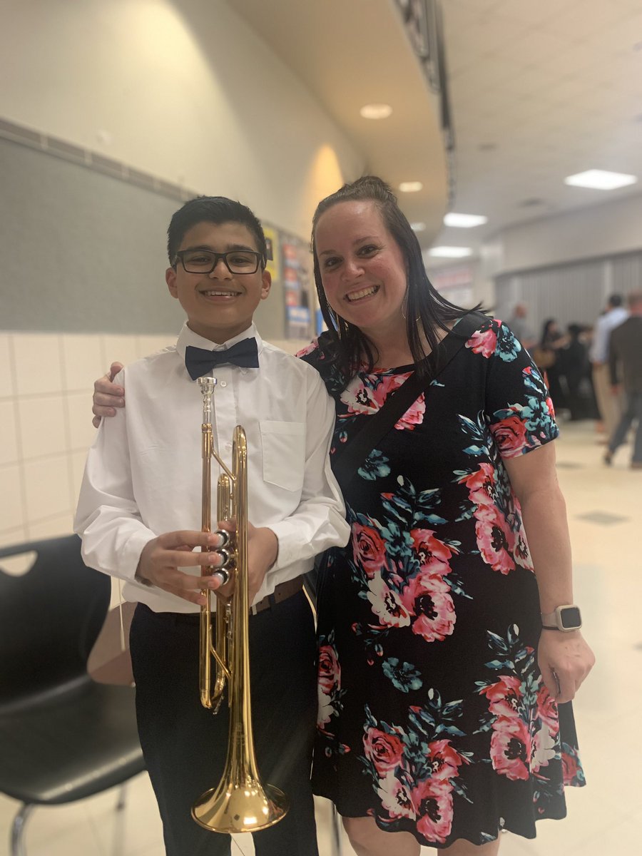 GESThompson's tweet image. Oh this was so good for my teacher heart.🥰 loved receiving an invite to these now 6th (almost 7th! 🙈) graders to attend their band performance! ♥️ @HeritageBroncos  @GESStars  #gesshineon