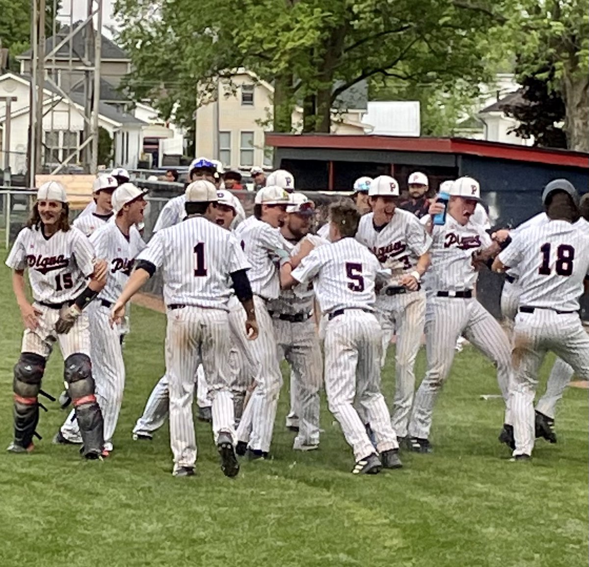 The Indians took Northmont to extras tonight and came out on top 9-8 in first round tournament play. Zane Pratt went for 3-5 with 3 RBIs and 2 runs. On to Beavercreek for game 2!