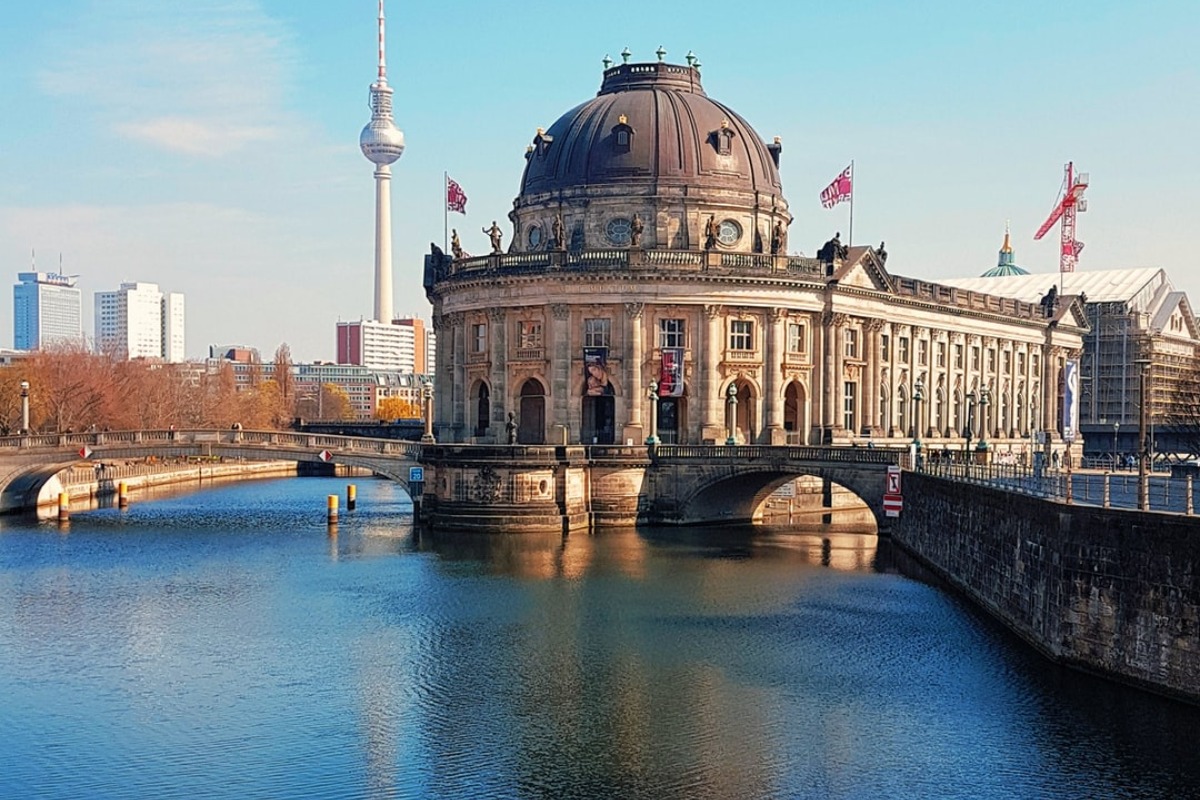 Umzug leicht gemacht – einmal stressfrei nach Berlin bitte hausingly.de/umzug-leicht-g… #Berlin #Umziehen #Umzug