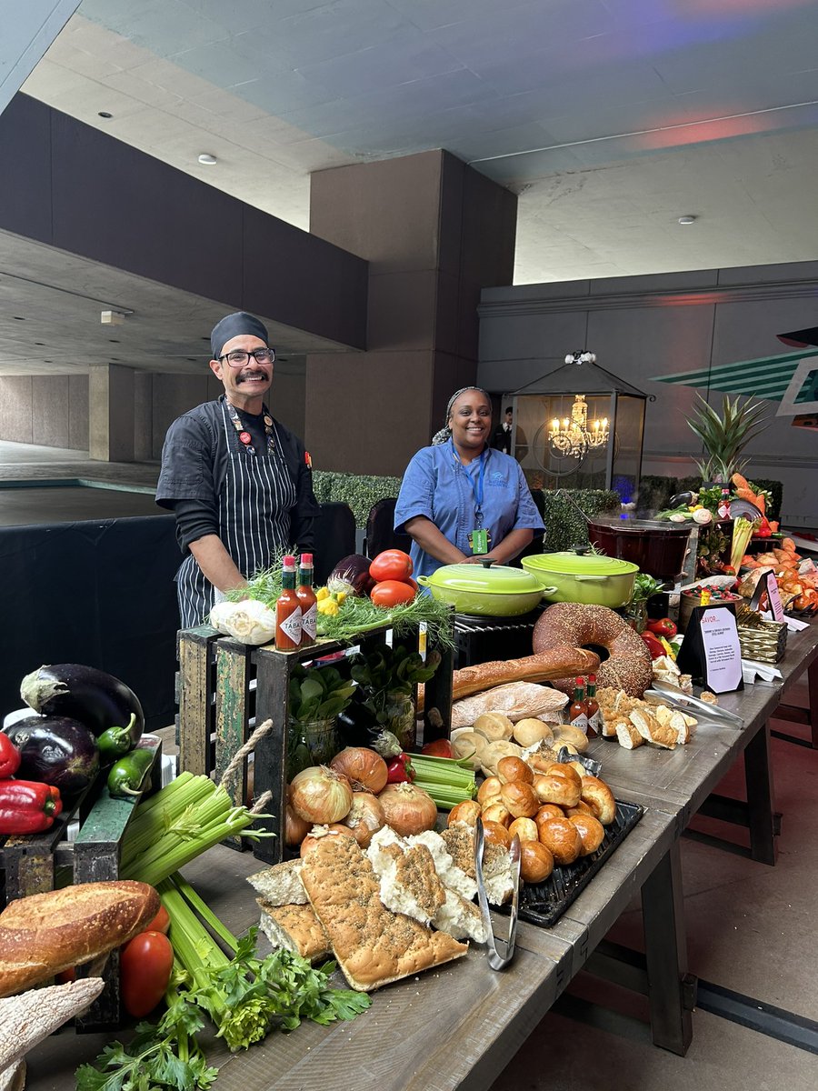 LMonaeN's tweet photo. Okay the food has been PHENOMENAL at the @ASMGlobalLive  #ASMConverge Marketing Conference! 

#FoodieVibes https://t.co/nTwaqVRWe3