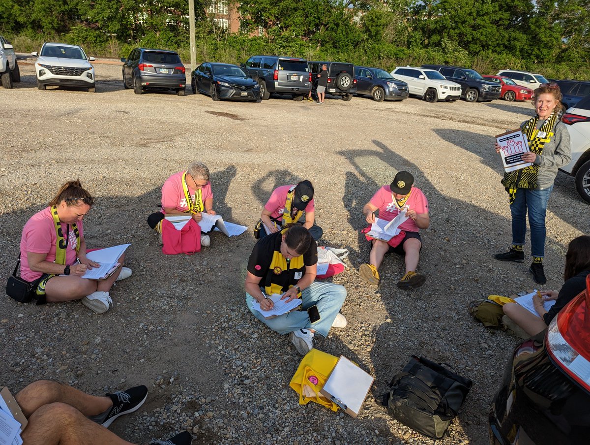 SaintMurray's tweet photo. And the count is in! 👩💼
#CrewForWomen and our partners got over 1,000 signatures at Saturday's #Crew96 match toward putting reproductive rights on the ballot in November 🤩
Thank you to everyone for their support and remember:
Vote NO in August⛔️
Vote YES in November 🫡 https://t.co/OigCcxjvno