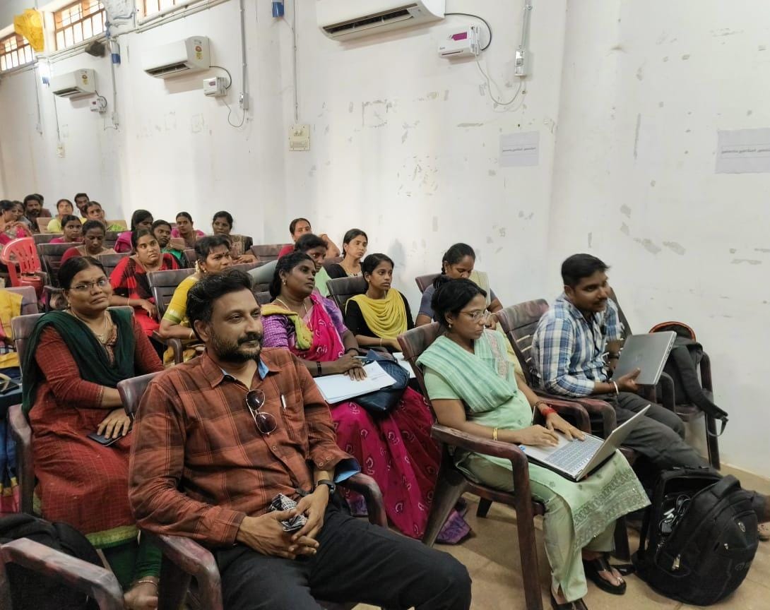 tansacs's tweet photo. District-level comprehensive monthly review meetings & HIV/AIDS awareness sessions were conducted by the #DAPCU team in Krishnagiri, Pudukottai, Sivagangai & Virudhunagar. NSS volunteers,staff of peripheral units,partner NGOs & CBOs actively participated.#tansacs #hivawareness https://t.co/SaI4GUyB6t