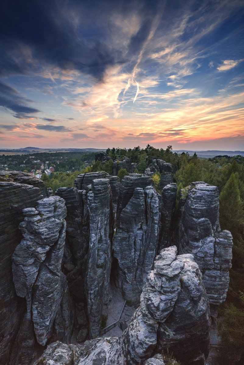 Heading to Prague? Don't forget to discover the Czech countryside as well! Beautiful nature like this is only a 2-hour journey away from the capitol city. Perfect for a day trip!