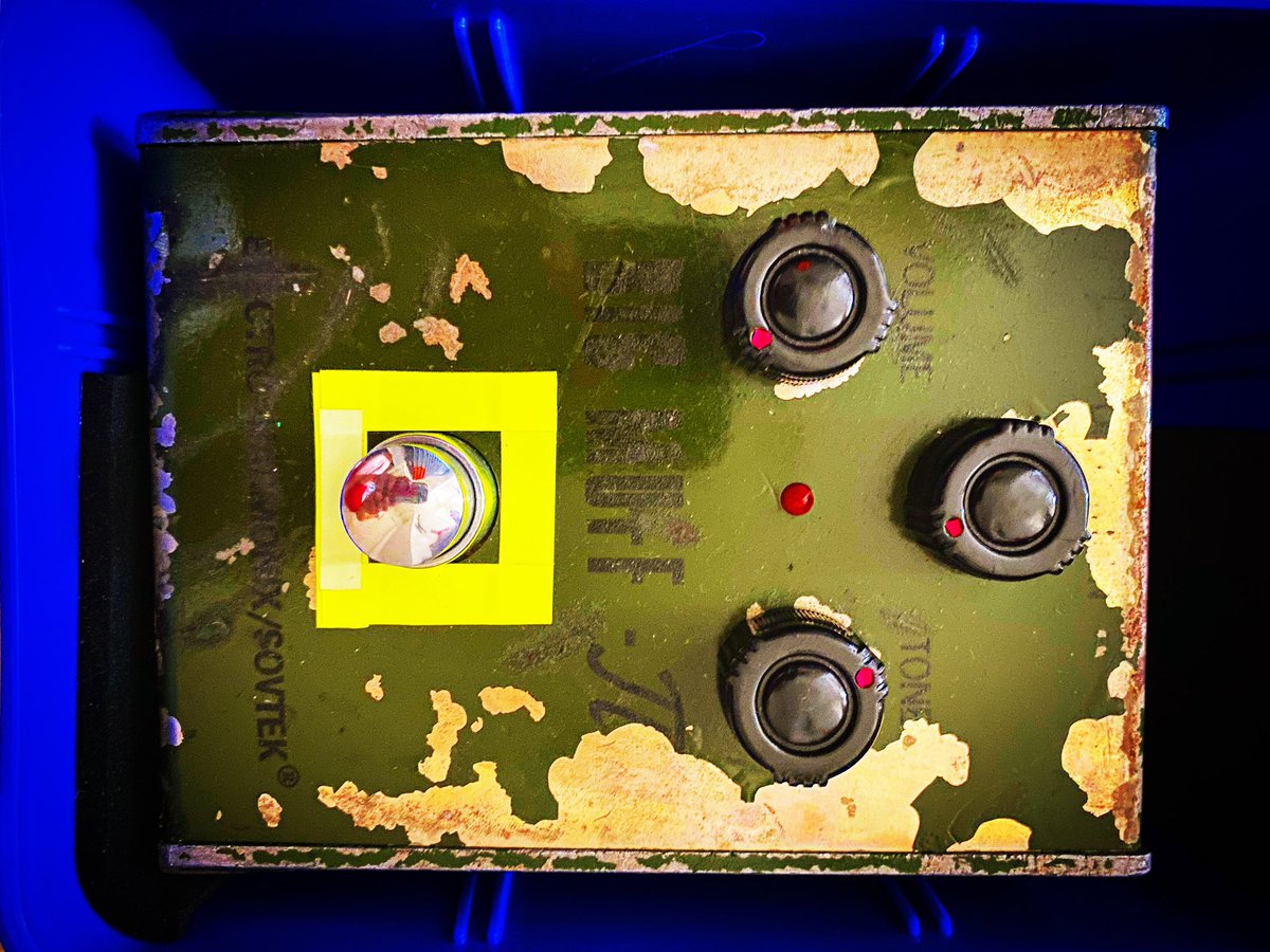 kusakarix's tweet image. 80年代ロボットアニメのボトムズみたい🤖

#sovtek 
#bigmuff
#tallfont