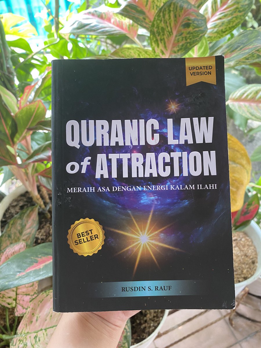 twodeyy's tweet image. One Day, One Page Challenge🧚🏻‍♀️🌻

Book Review📚
“Quranic Law of Attraction”
by Rusdin S. Rauf

#SmallStepsWithRubi 
@RUBIcommunity

- A thread -