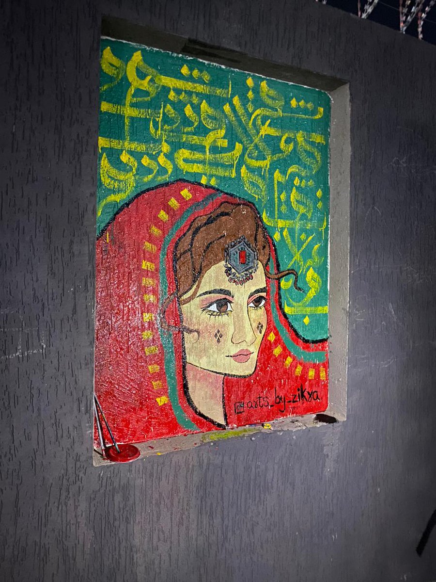 BeterPak's tweet photo. پنجاب پولیس نے چند دنوں میں خواتین پر ظلم کیا ، بد ترین تشدد کیا ، خواتین کو مردوں کے تھانوں میں بند کیا، چادر اور چار دیواری کا تقدس پامال کیا، گھروں میں خواتین کو مارا گیا، سڑکوں پر گھسیٹا گیا
پنجاب پولیس کے انسان نما درندوں کے گھروں میں مائیں بہنیں نہیں ہے
#StopViolance https://t.co/0ejC4eiN83