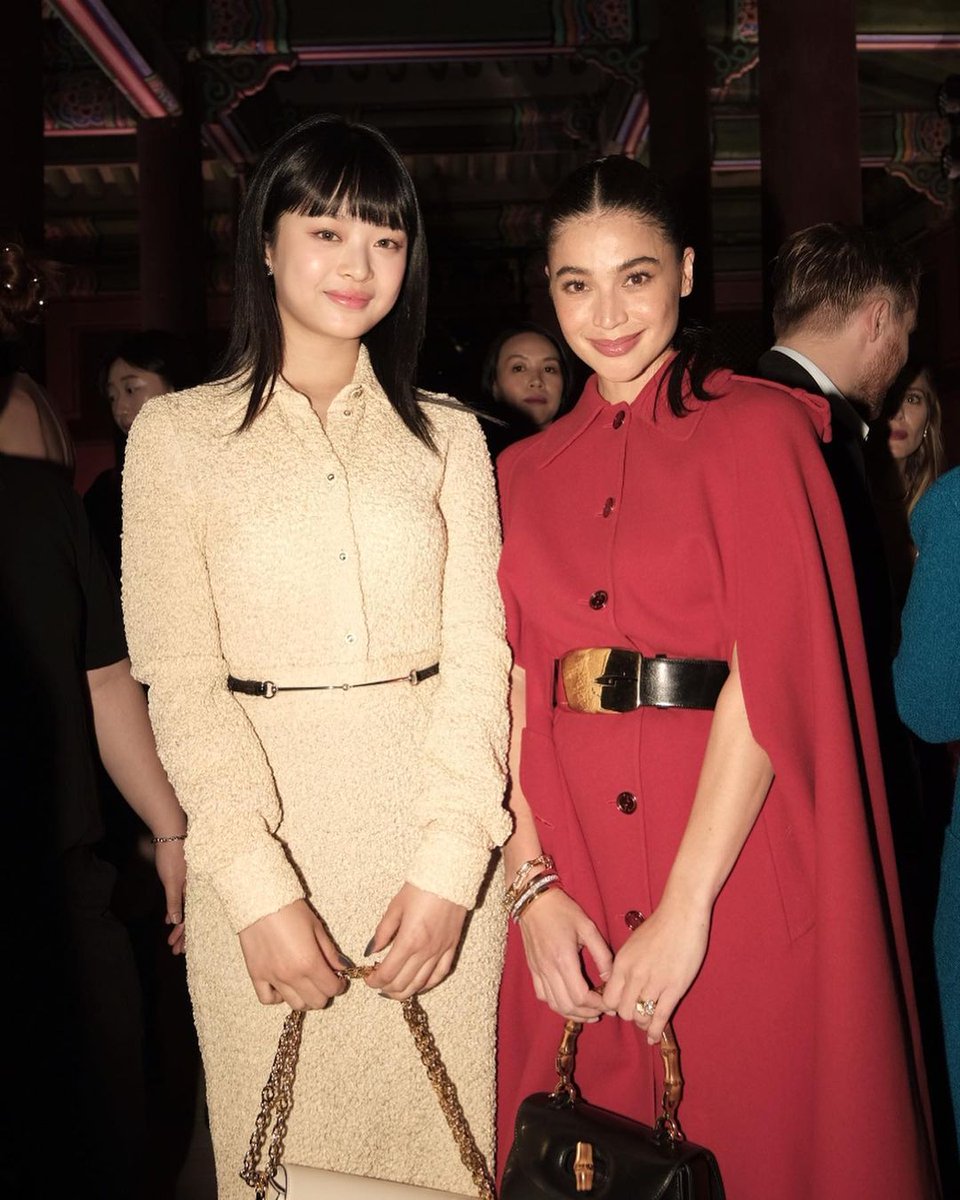 rapplerdotcom's tweet photo. OH MY, OH MY GOD! 

Anne Curtis got a chance to meet NewJeans' Hanni during the Gucci Resort 2024 collection show in Seoul, South Korea, on Tuesday, May 16. 📸: Anne Curtis https://t.co/FomwGYlO0a https://t.co/LK9frwEfJw