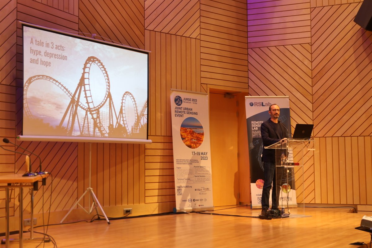 Major keynote today at #JURSE23, Gustau Camps-Valls from <a href="/isp_uv_es/">ISP • Image and Signal Processing</a> leads the session regarding advancing #AI for #Urban #Sustainability.
#RemoteSensing #EarthObservation