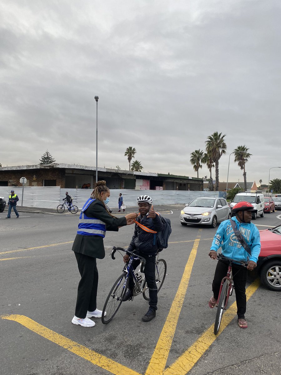 MetrorailWC's tweet photo. Steenberg Level Crossing Awareness Campaign. 

Motorists are Advised to follow the signage at Level Crossings 
#BeTrainSmart #Asiphephe @PRASA_Group https://t.co/JulRKC3iSi