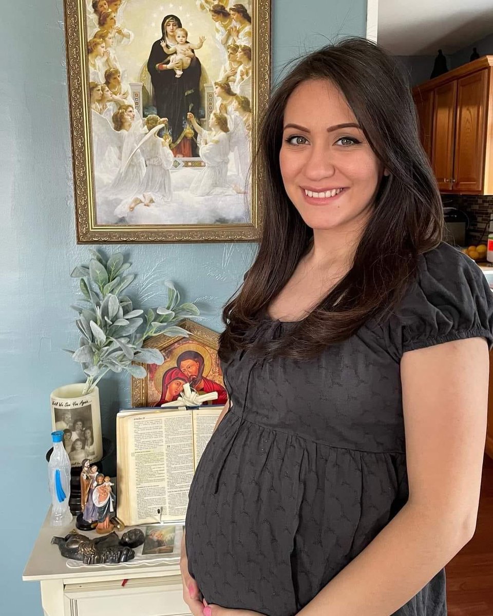 Sachinettiyil's tweet photo. “I’m writing on behalf of her and Austin to inform everyone that the babies were born baptized and confirmed. They breathed until their last breath and are now in the arms of Our Lord, for those praying for us, thank you” - An update from Nicole’s sister Mia. https://t.co/EuLYGzkFaU
