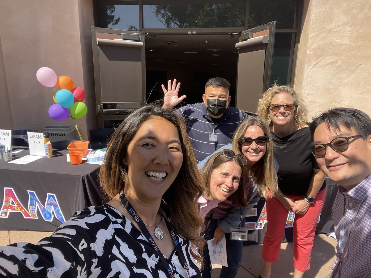 Thankful for our #STEAM teacher community and for O.C. @fleetscience for hosting an amazing family-friendly celebration for #TeacherAppreciation! @SDUSDScience @sdschools #BetterSD