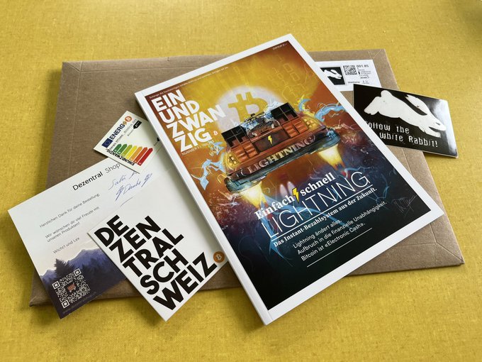 🇨🇭🇩🇪🇦🇹 VERLOSUNG 🥳 Es ist wieder einmal so weit. Wir verlosen ein <a href="/einundzwanzig_m/">Einundzwanzig Magazin</a> Magazin. Einfach retweeten und uns folgen.
(Photocredits: @trailkai)