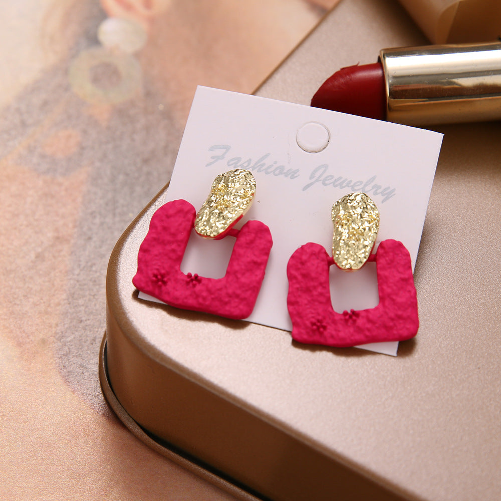 Treat yourself to a new pair of earrings.
shopuntilhappy.com/products/geome…

#jewelryphotographer #jewelryaccesories #jewelrydistrictla #earringstuds #earringtrend #earringwire #earringpackaging