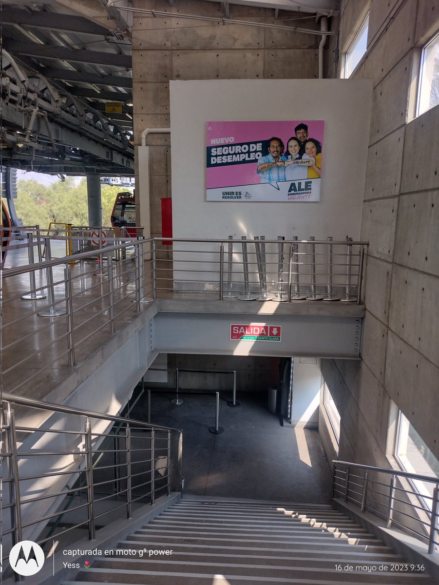 yeseniachgl's tweet photo. A quien promociona el gobernador? Es una contradicción que el transporte concesionado del estado de México tenga esta publicidad 🤷🏻‍♀️ @delnagomeza @Carloszup @telediario @mileniotv https://t.co/Q1jPbglrNS