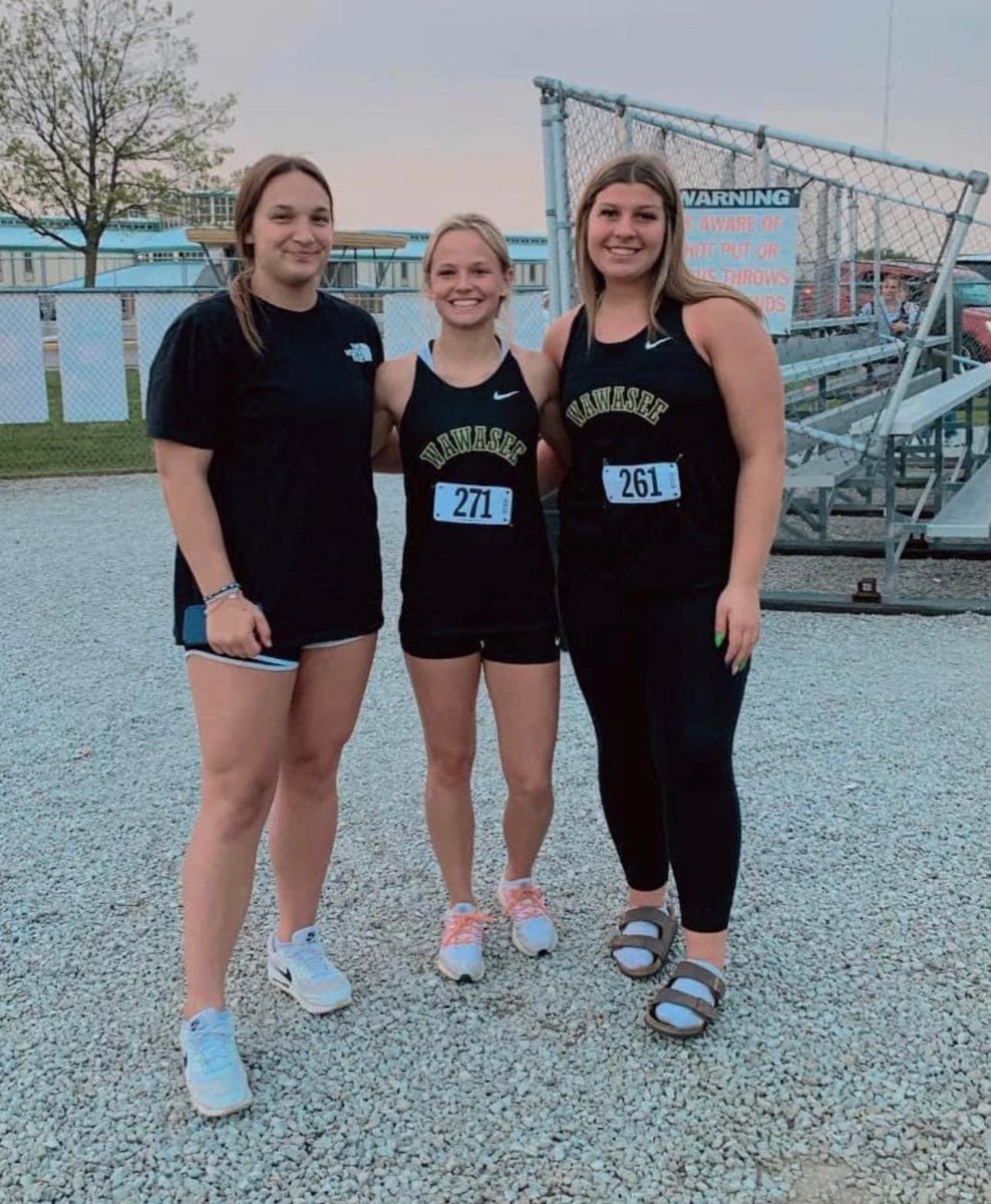 WawaseeGBB's tweet photo. A huge congratulations goes out to these 3 ladies!!! All 3 are moving on to Regionals!!! 🔥 Way to represent Wawasee! #wearewawasee @brooklynngibs @KaydenceShephe1 https://t.co/F5VtLcmIi2
