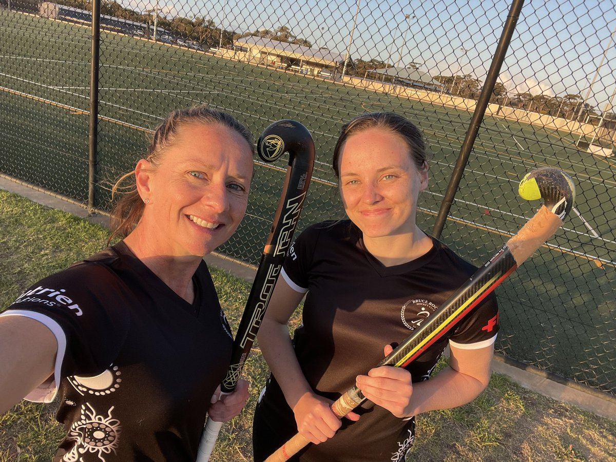 Finally held up my end of the bargain for the 2022 #Farmafriend <a href="/WALRC1/">WALRC1</a> program hosting Murdoch Vet Student Sally. We had an excellent 3 days: sheep, pastures, cropping, business and hockey! Encourage farming friends to get on board and host our next gen agriculturalists.