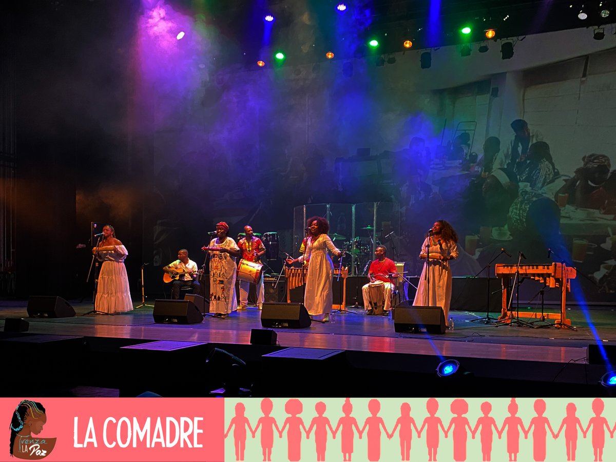 _LaComadre_ tweet picture