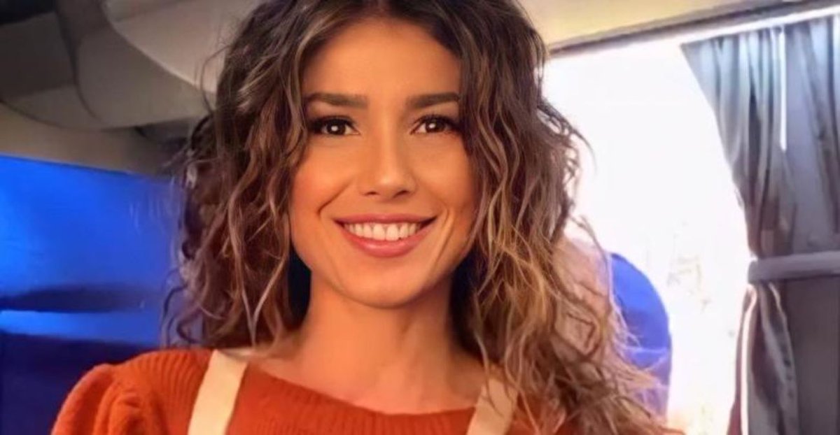 GObservatorio's tweet image. Paula Fernandes eleva clima ao explanar beleza e corpaço | is.gd/MHG4iq
#PaulaFernandes #PaulaFernandesCorpo
