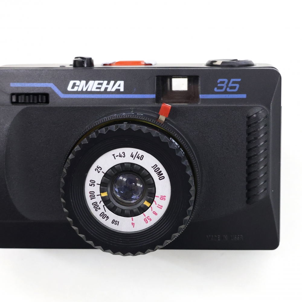 champcamera's tweet photo. #LOMO #CMEHA(#SMENA)35 ¥15,800 by #港北ニュータウン 店
1975年に発売された、#スメナ35 の名前で知られている、ロモ(LOMO、レニングラード光学機械合同)の #トイカメラ! https://t.co/Mr1GiTTkij