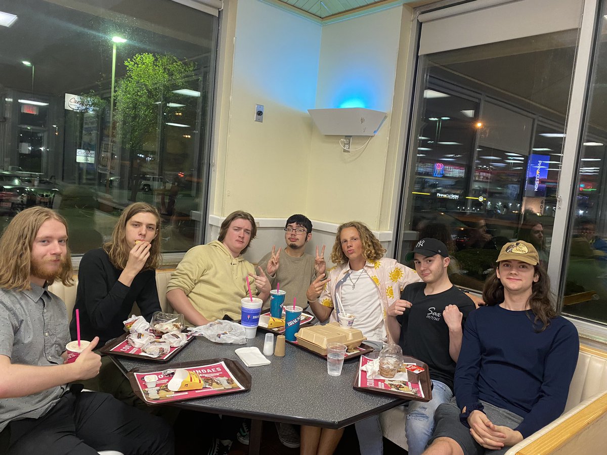 FairGroveBands's tweet photo. One last “Braum’s Bunch” outing tonight to see MOJO! It’s been so fun starting this combo group up this year! https://t.co/WG59mOxky7