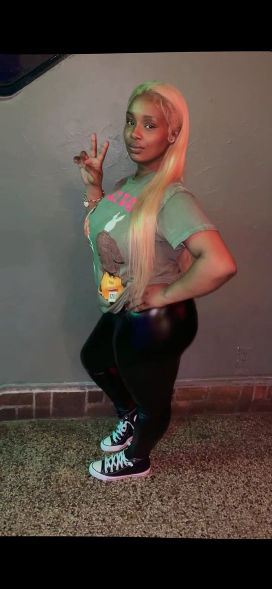 MsRe____'s tweet image. Pretty &amp;amp; Lowkey how she supposed to be!