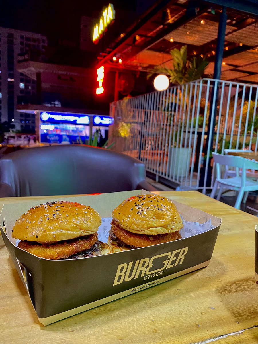 iampau___'s tweet image. Lobo feroz  6/10🍔// Burguer stock 9/10🍔🫡 #BurgerMaster2023 #BurgerMaster